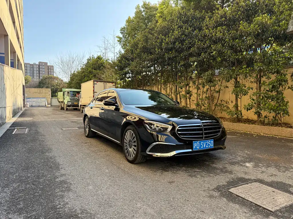 Mercedes-Benz E-Class 2023 E 300 L Luxury Model купить на сайте DeffCars