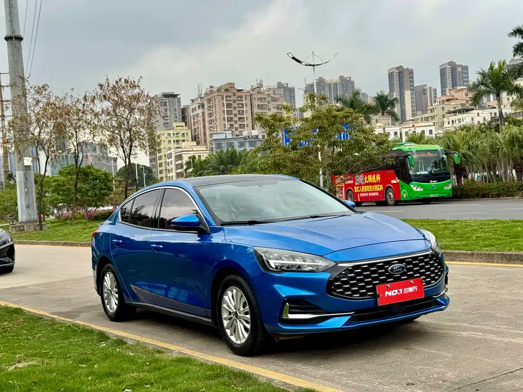Focus 2021 Sedan EcoBoost 180 Automatic NeochaEDGE купить на сайте DeffCars