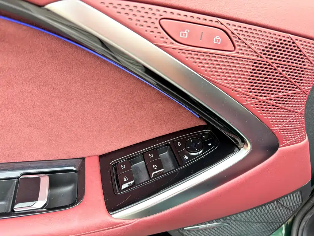 MG7 2023 2.0T Automatic Beauty Hunting Luxury Edition купить на сайте DeffCars