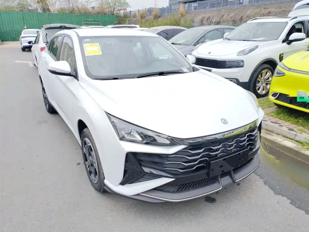 Yixuan 2025 1.5L automatic luxury model купить на сайте DeffCars