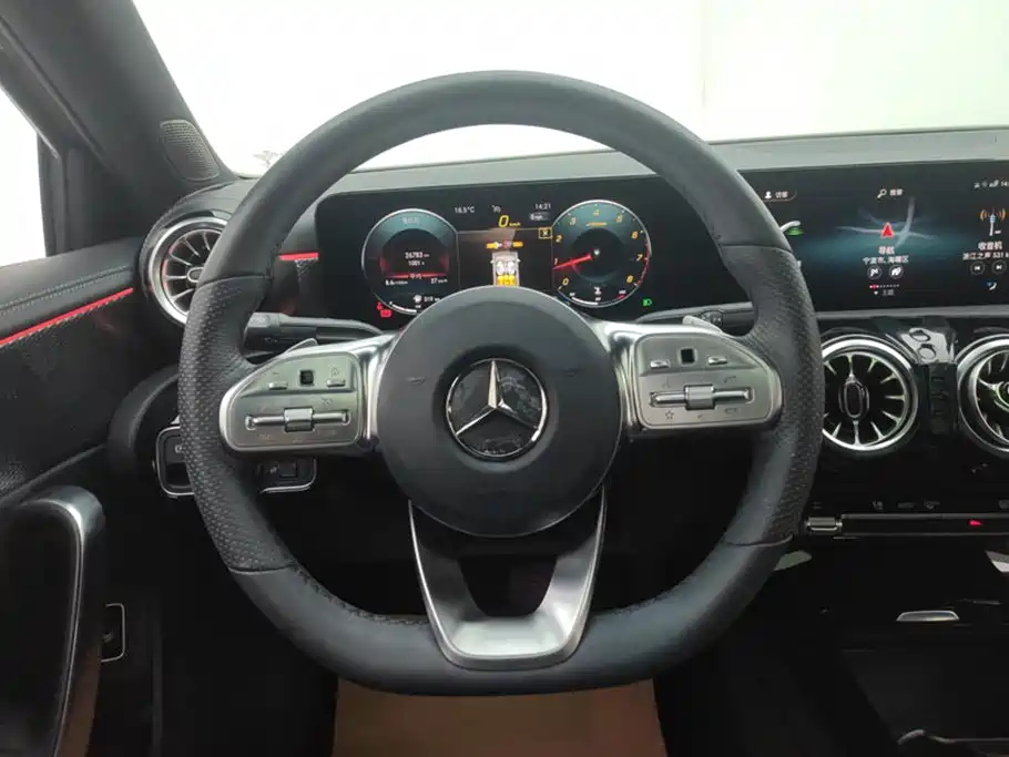 Mercedes-Benz A-Class 2022 Facelift A 200 L Sports Sedan Fashionable купить на сайте DeffCars