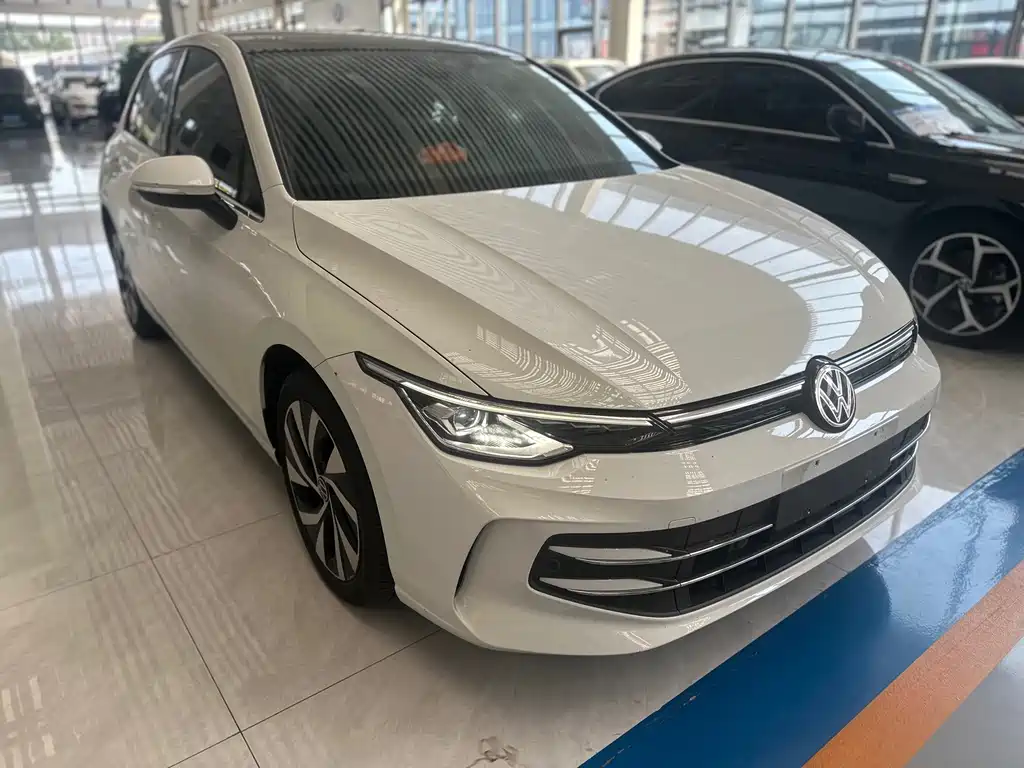 Golf 2026 300TSI Pro купить на сайте DeffCars