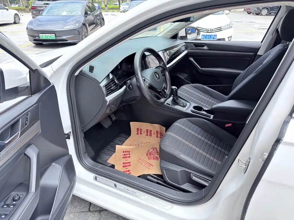Lavida 2022 280TSI DSG Comfort Edition купить на сайте DeffCars