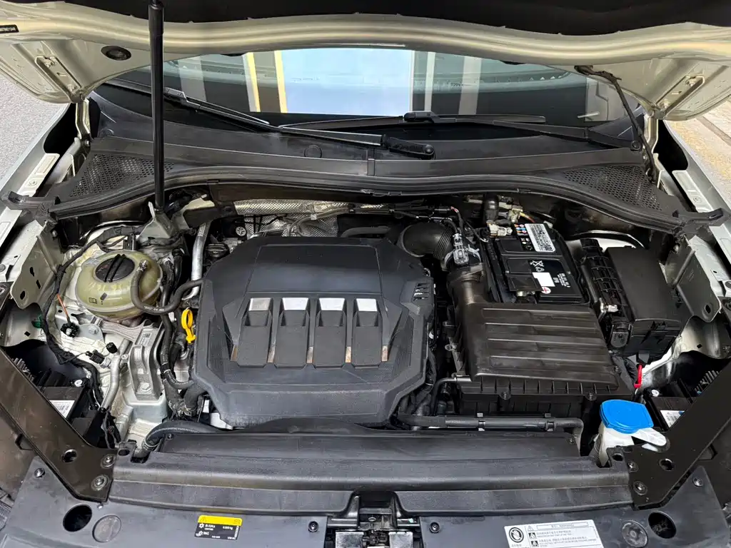 Tiguan L 2022 330TSI automatic two-wheel drive R-Line flagship version купить на сайте DeffCars
