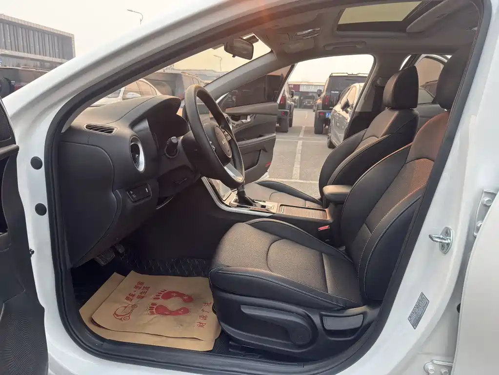 Kia K3 2021 facelift 1.5L CVT fashion version купить на сайте DeffCars