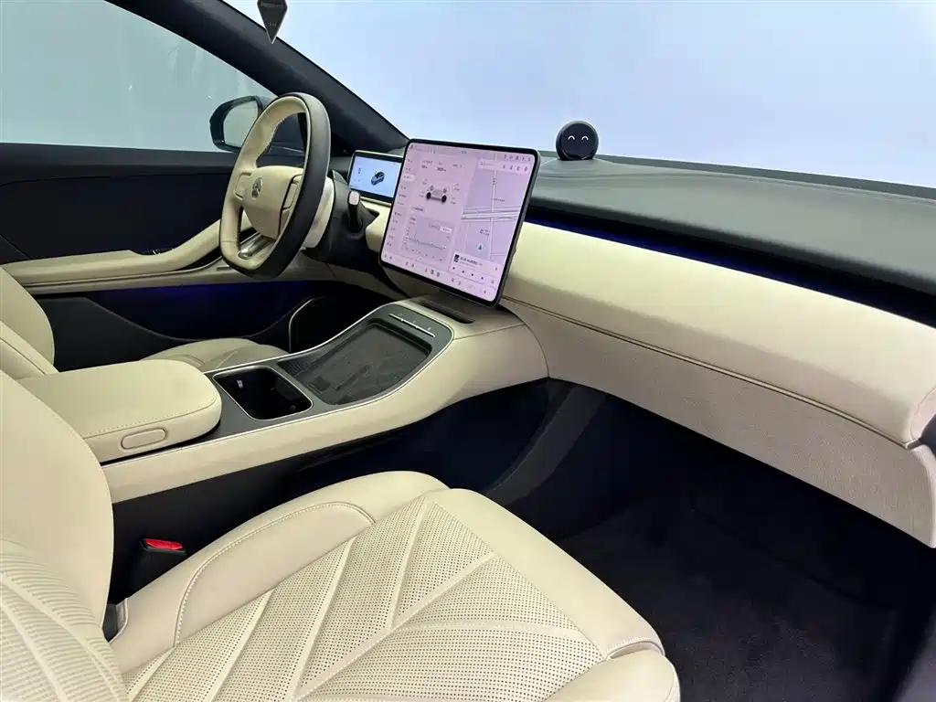 NIO ET5 2025 model 75kWh купить на сайте DeffCars