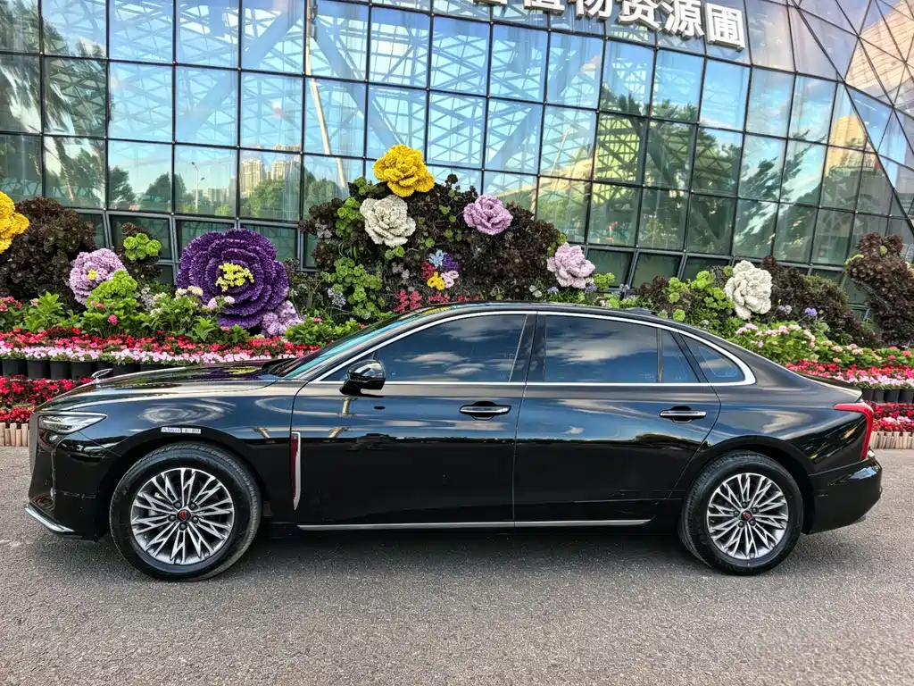 Hongqi H5 2024 1.5T DCT Zhilian Qiyun Edition купить на сайте DeffCars