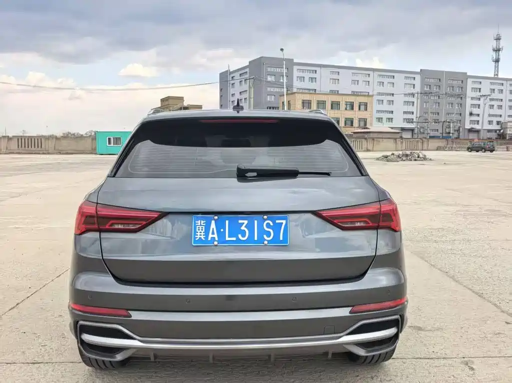 Audi Q3 2022 35 TFSI Fashionable and Dynamic купить на сайте DeffCars