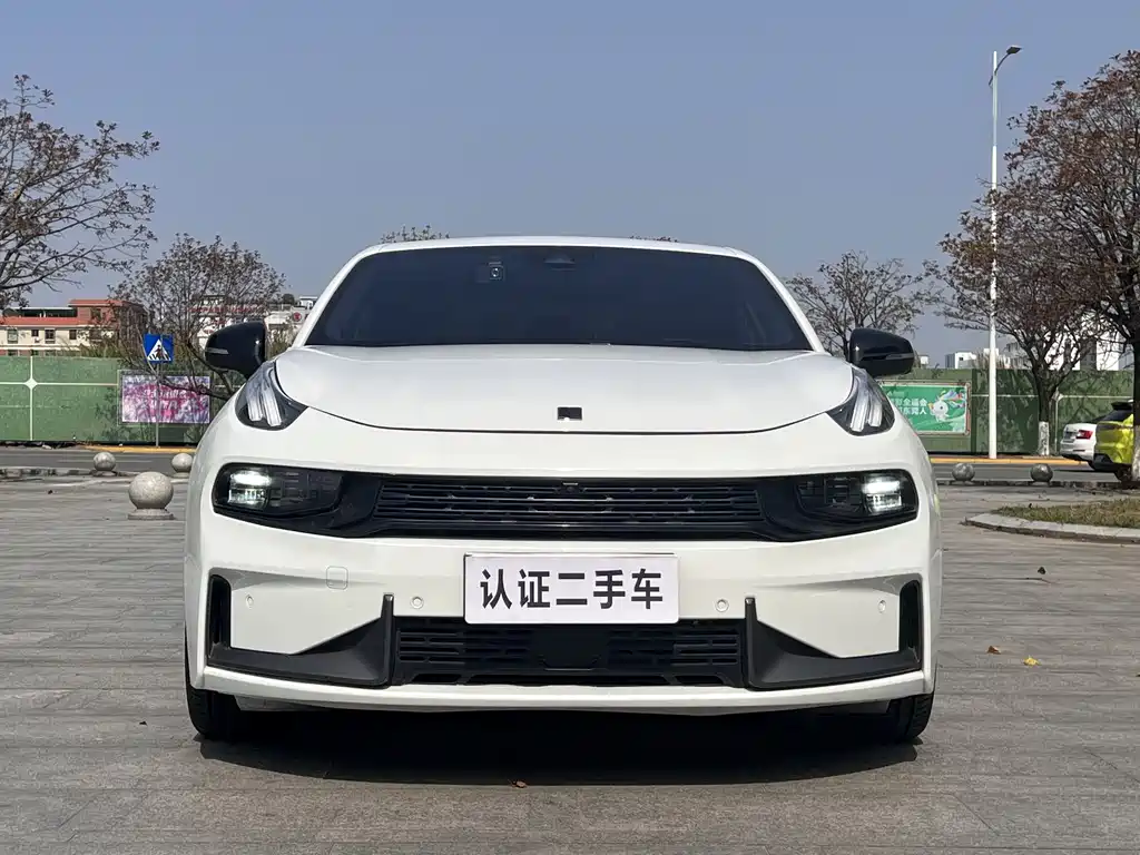 Lynk & Co 03 2021 2.0TD Automatic Champion Edition купить на сайте DeffCars