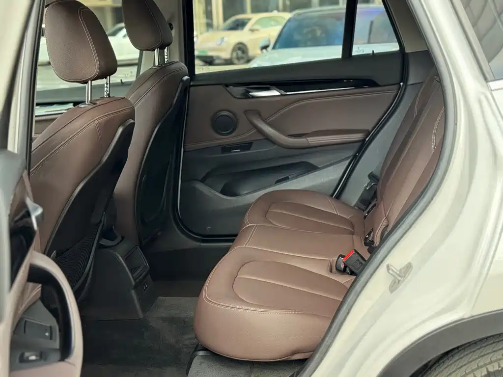 BMW X1 2020 sDrive20Li Fashion Model купить на сайте DeffCars