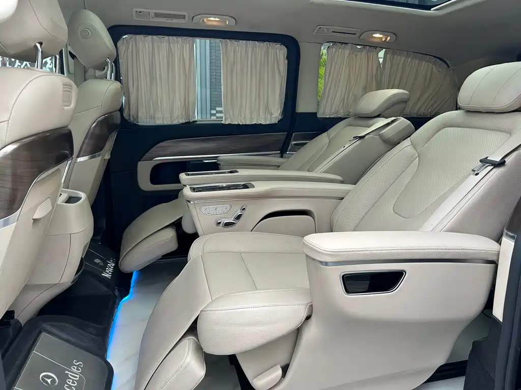 Mercedes-Benz V-Class 2022 V 260 Premium Edition купить на сайте DeffCars