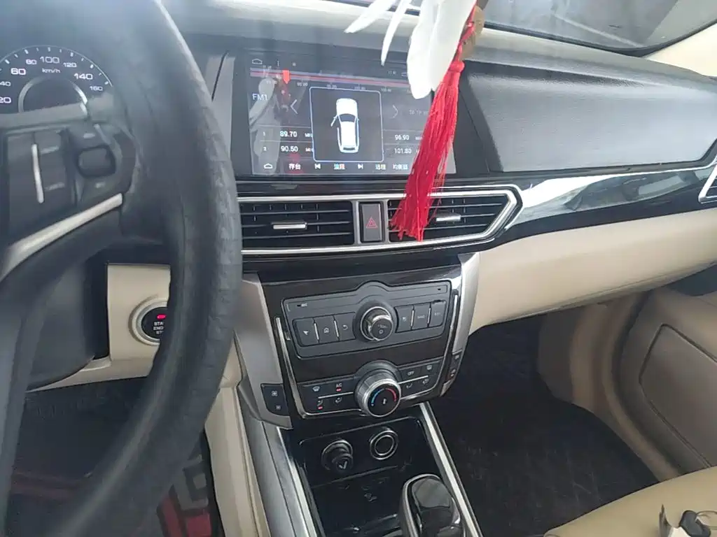 Damai X5 2017 upgraded version 1.5T CVT landlord type купить на сайте DeffCars