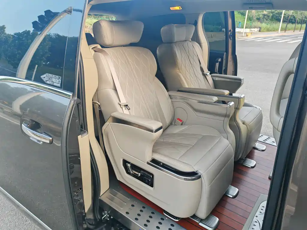 Buick GL8 2017 25S Premium Type National V купить на сайте DeffCars