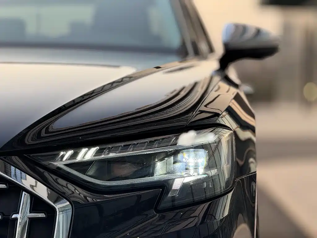Audi A8 2024 A8L 50 TFSI quattro Premium Selection купить на сайте DeffCars