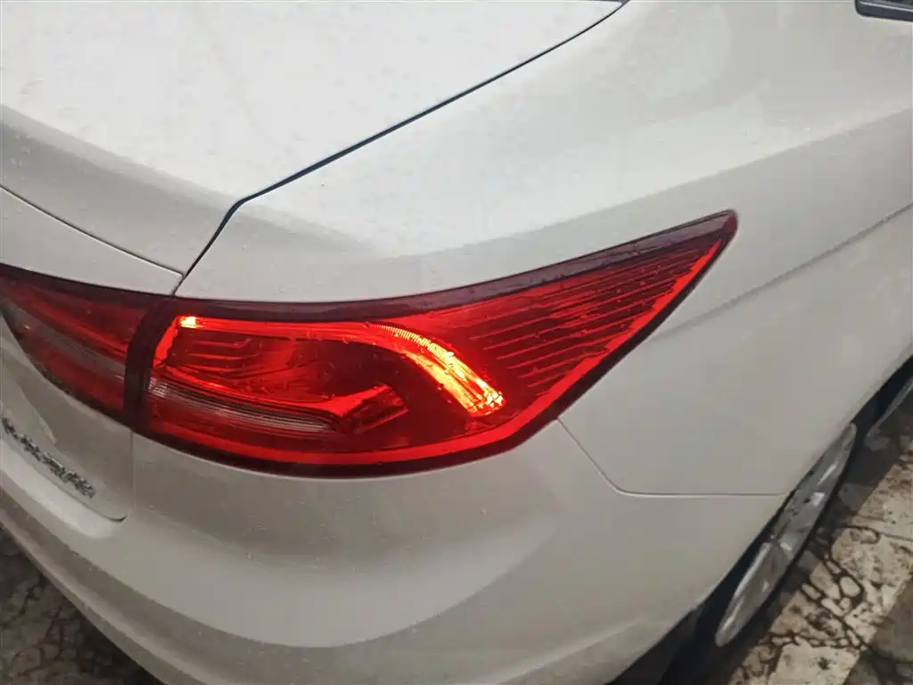 Forex 2017 Happy Edition 1.5L Automatic Fashion Type купить на сайте DeffCars