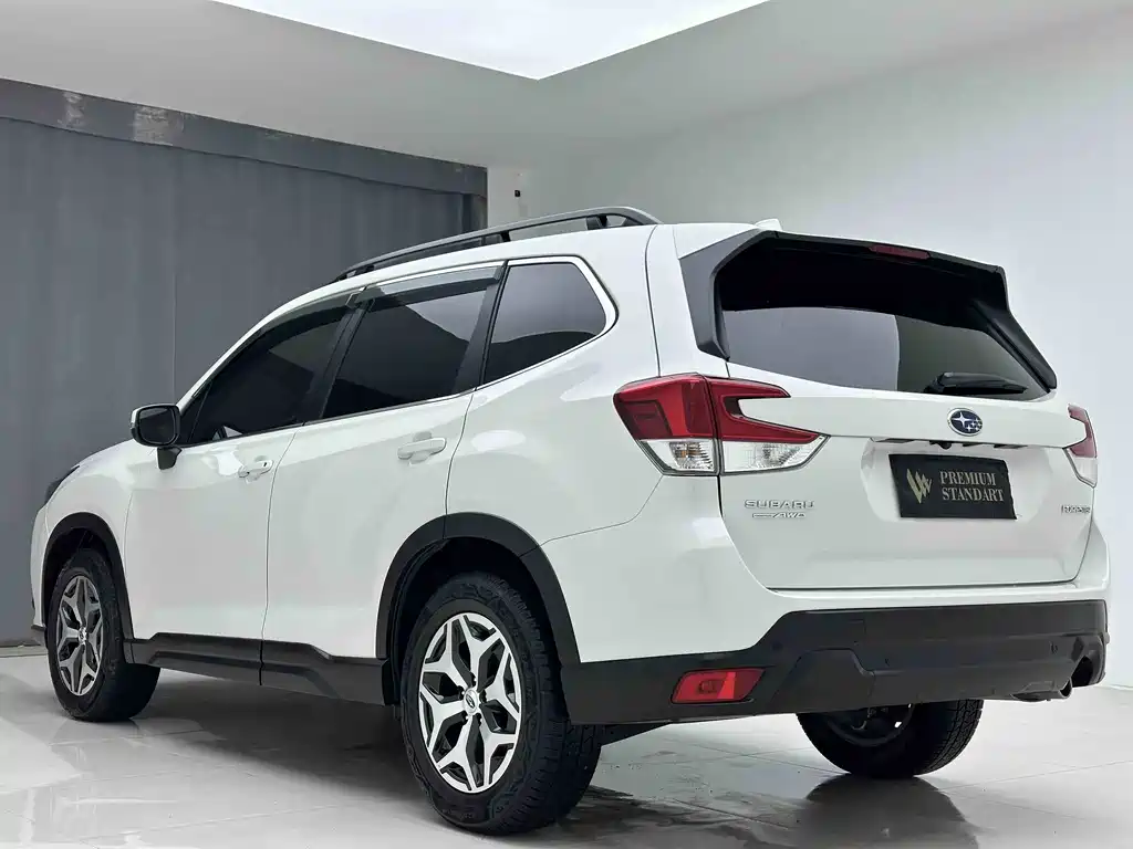 Forester 2022 2.0i AWD Deluxe Edition EyeSight купить на сайте DeffCars