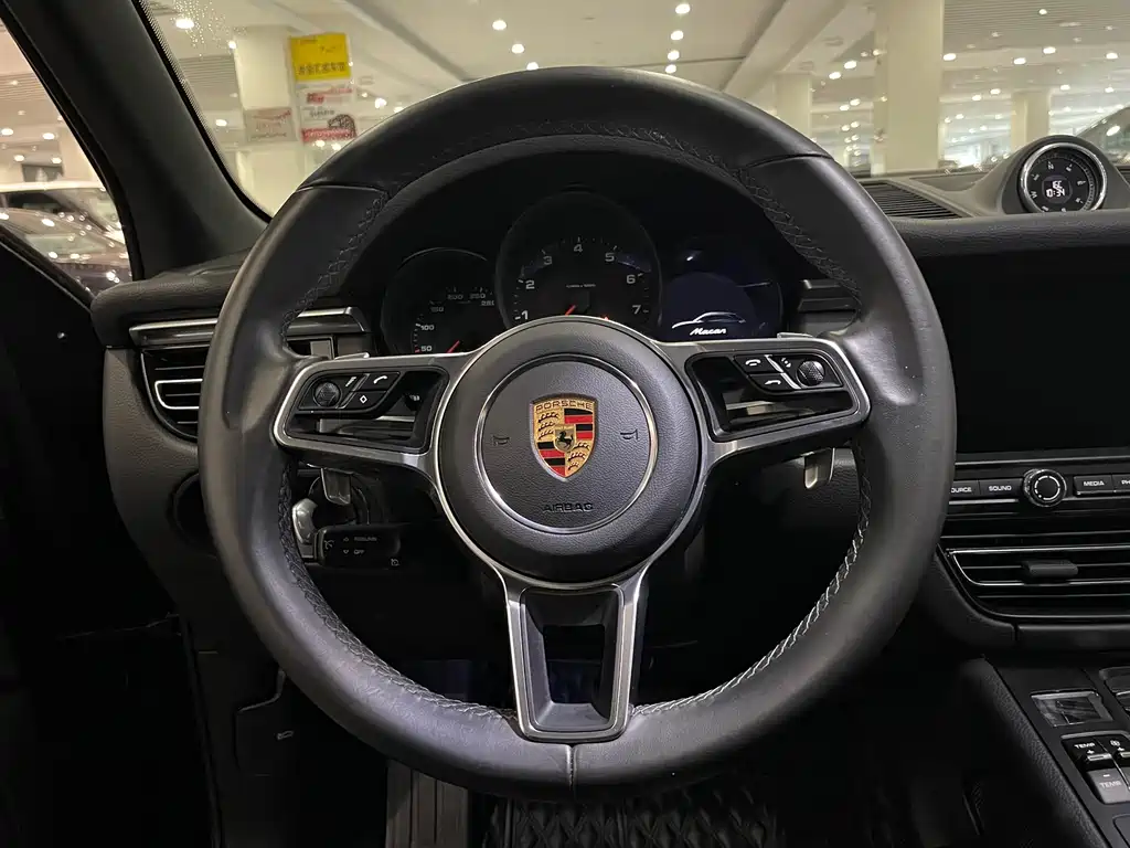 Macan 2020 Macan 2.0T купить на сайте DeffCars