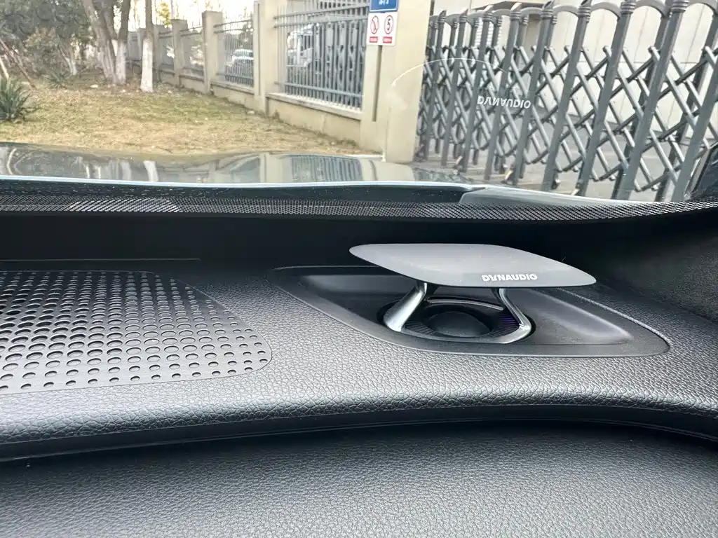 Xpeng P7 2021 562E Pengyi Performance Edition купить на сайте DeffCars