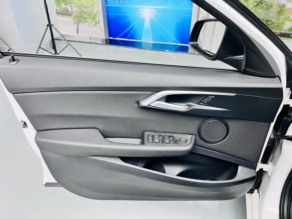 BMW 1 Series 2018 118i Sports купить на сайте DeffCars