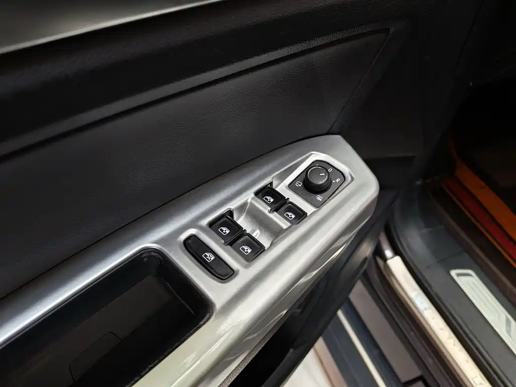 Touron 2020 facelift 380TSI four-wheel drive luxury version купить на сайте DeffCars