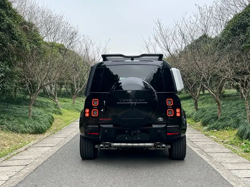 Land Rover Defender 2024 110 5.0T V8 купить на сайте DeffCars