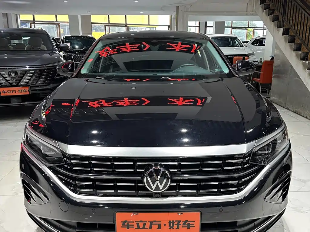 Passat 2023 380TSI Deluxe Edition купить на сайте DeffCars