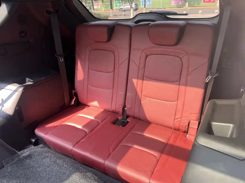 Jietu X70 PLUS 2021 model 1.6T DCT star 7 seats купить на сайте DeffCars