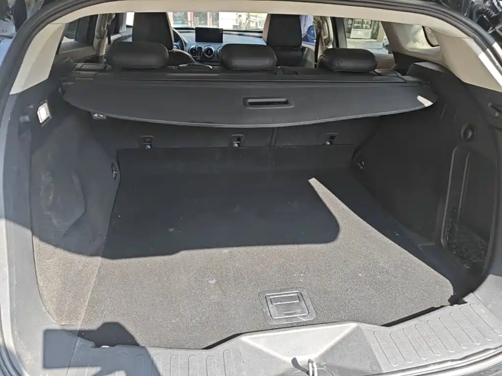 Wei brand VV7 2017 2.0T super luxury model купить на сайте DeffCars