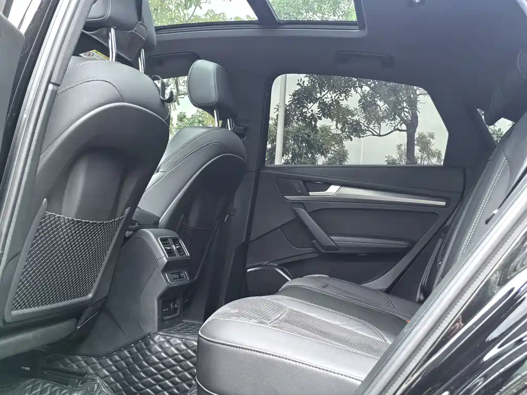 Audi Q5L Sportback 2022 facelift 40 TFSI luxury model купить на сайте DeffCars