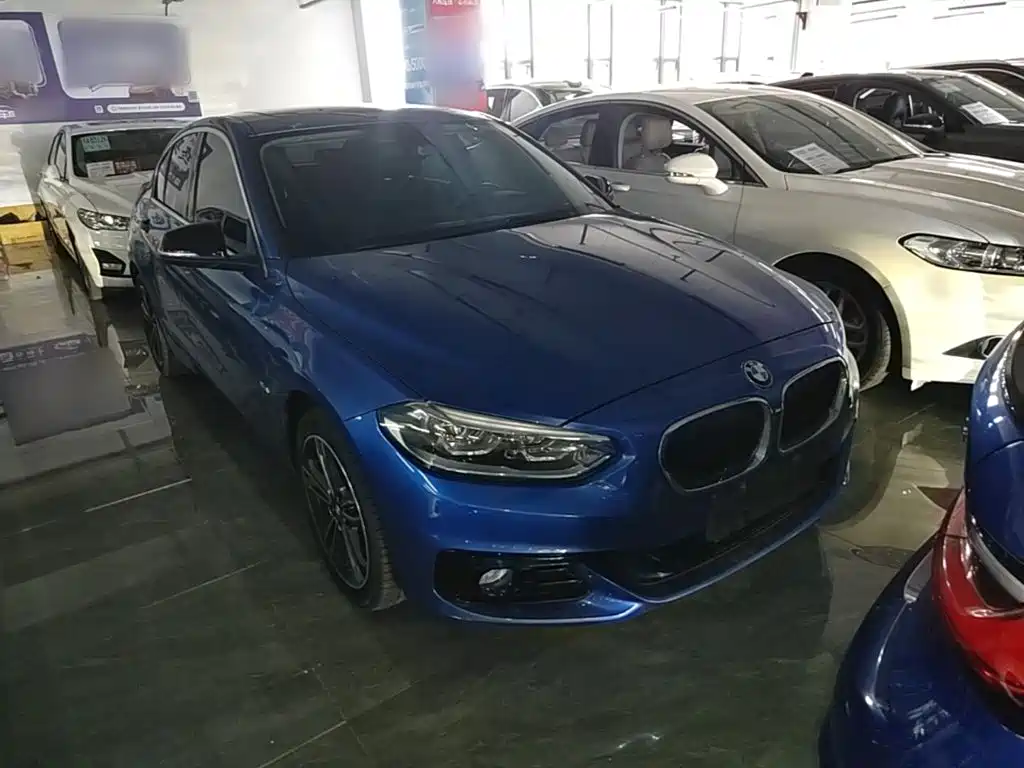 BMW 1 Series 2018 118i Sports купить на сайте DeffCars