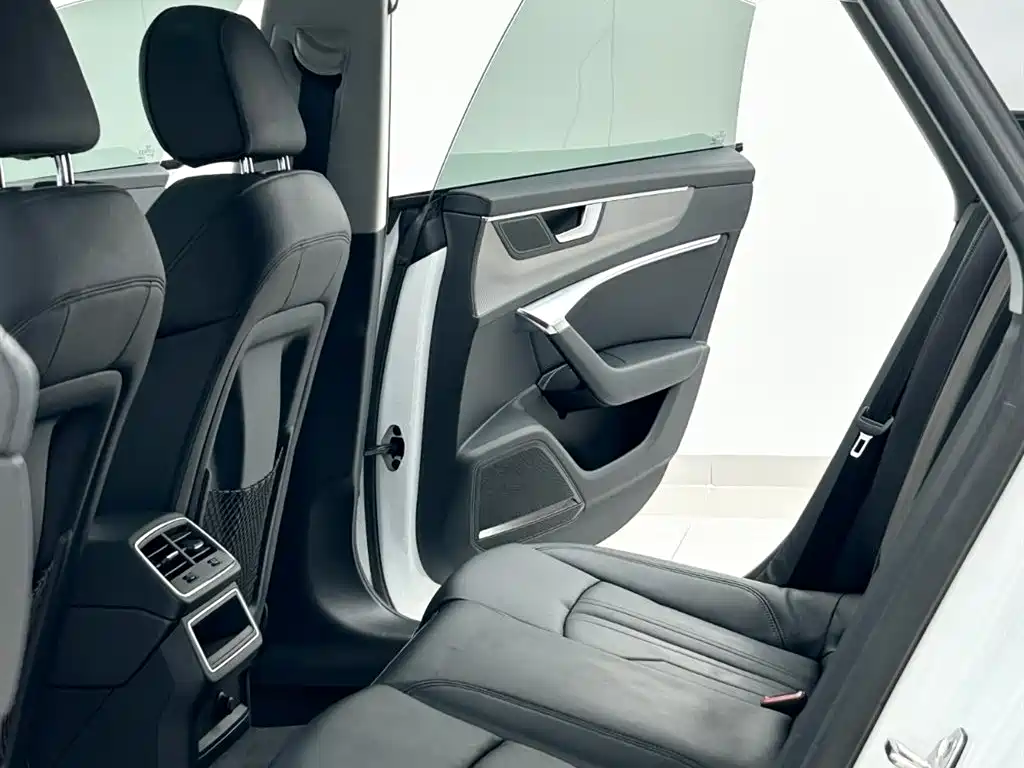Audi A7 2020 45 TFSI Premium Selection купить на сайте DeffCars