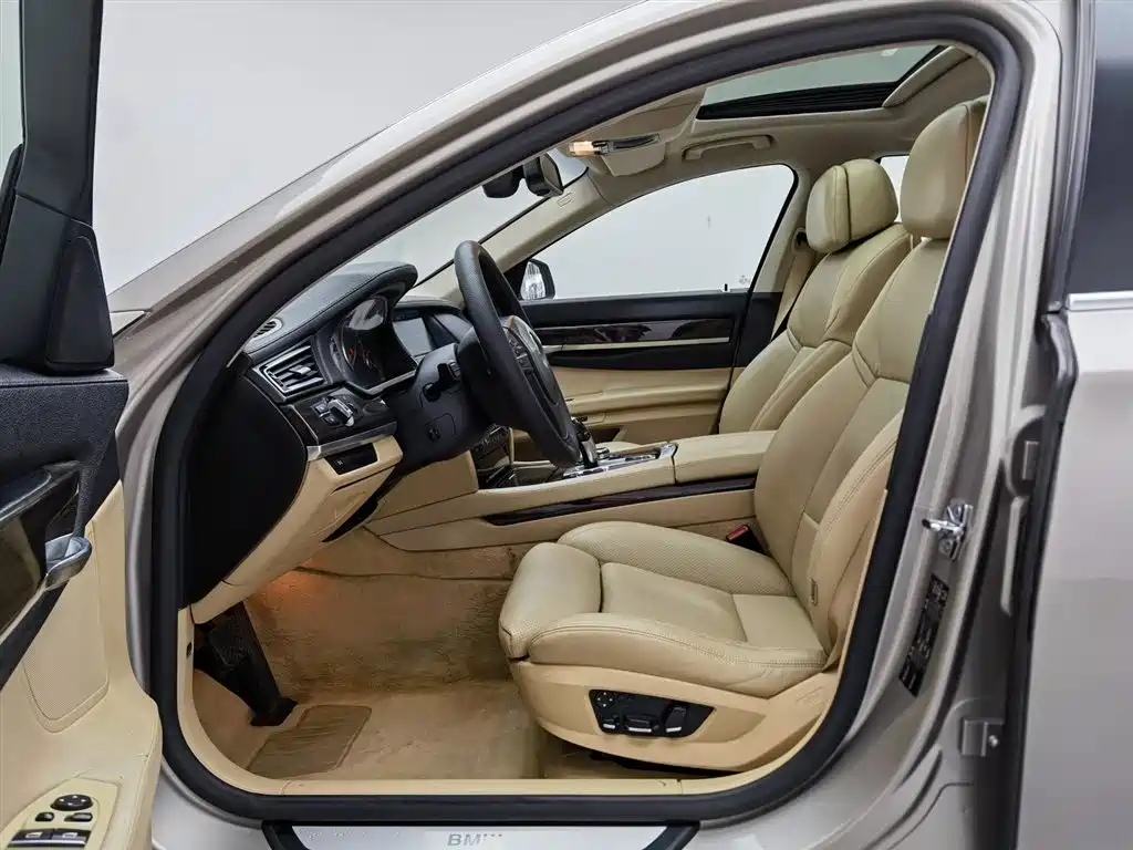 BMW 7 Series 2009 740Li Leading Model купить на сайте DeffCars
