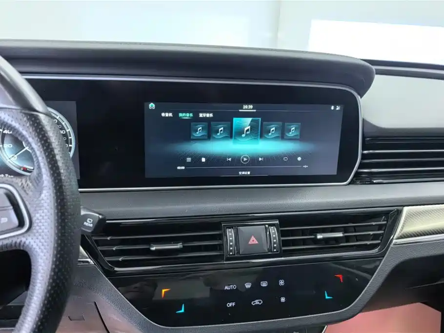 Hongqi HS5 2019 2.0T Zhilian Qixiang four-wheel drive version купить на сайте DeffCars