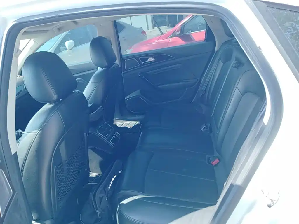 Zotye Z700 2016 1.8T manual luxury model купить на сайте DeffCars