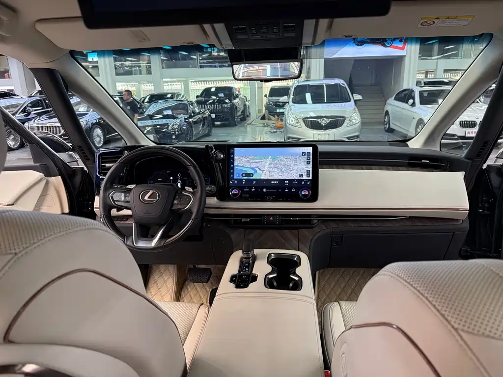 Lexus LM 2023 500h six-seater premium version купить на сайте DeffCars