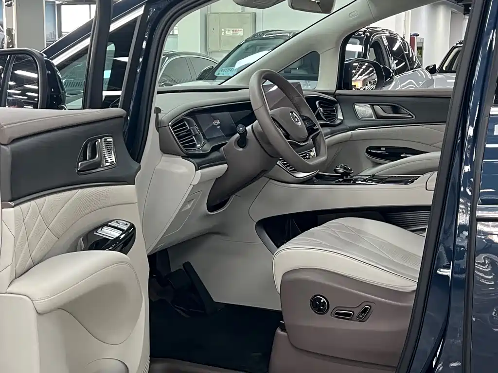 Denza D9 2022 DM-i 970 four-wheel drive flagship model купить на сайте DeffCars