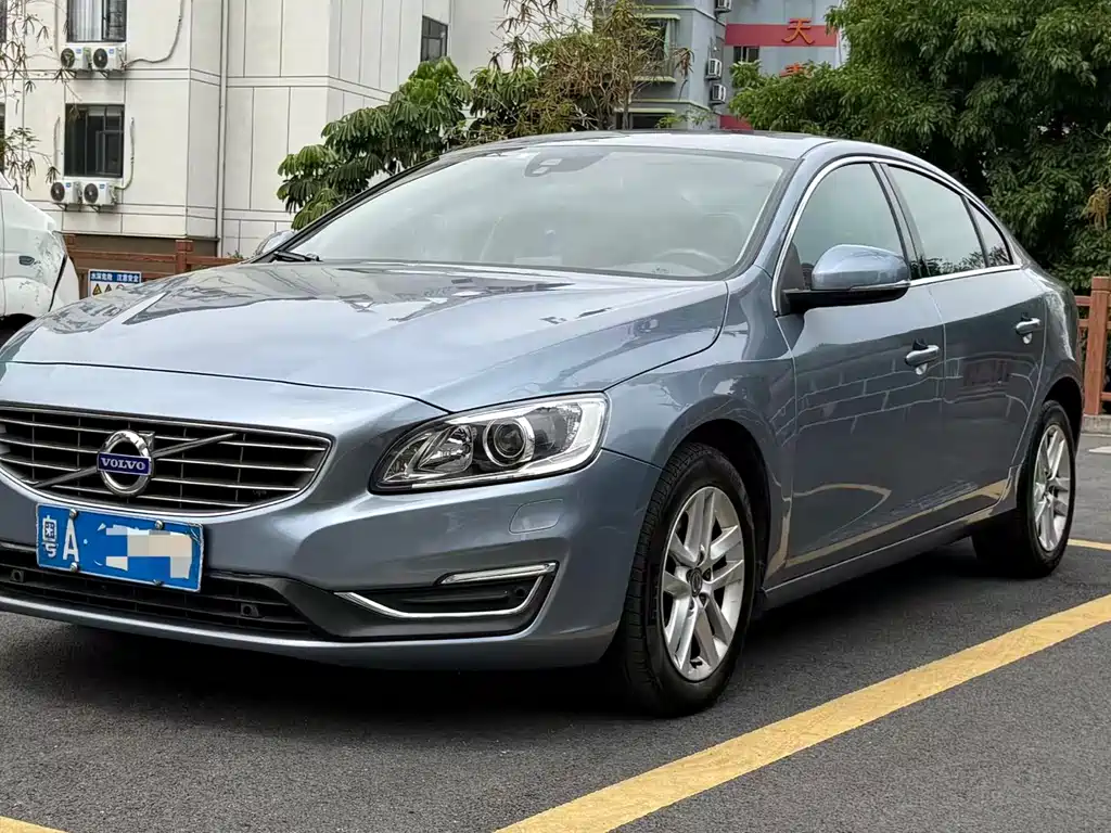 Volvo S60 2018 S60L T3 Smart Edition купить на сайте DeffCars
