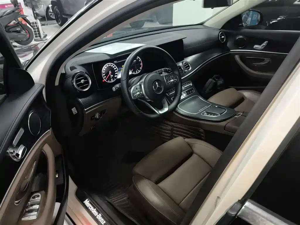 Mercedes-Benz E-Class 2019 E 200 L Sports купить на сайте DeffCars