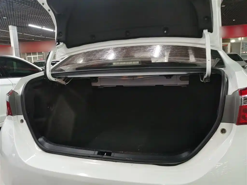 Corolla 2017 facelift 1.2T S-CVT GL купить на сайте DeffCars