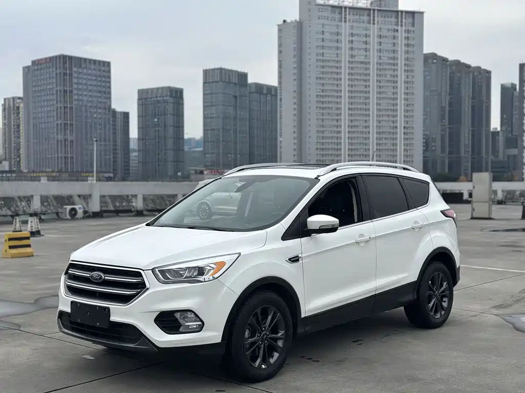 Escape 2019 EcoBoost 180 two-wheel drive platinum airfoil National VI купить на сайте DeffCars