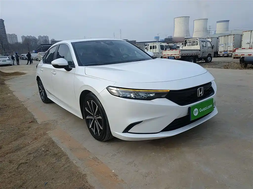 Stylish 2023 HATCHBACK 240TURBO CVT trendsetting version купить на сайте DeffCars