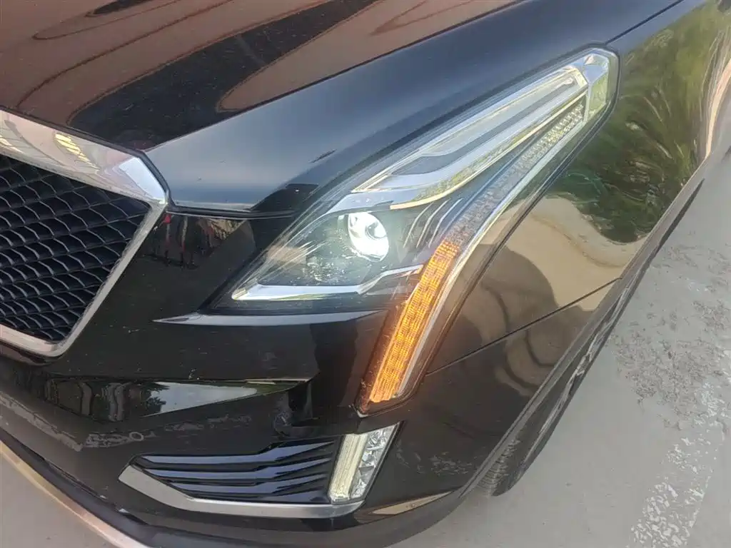 Cadillac XT5 2022 2.0T four-wheel drive luxury model (Hummingbird version) купить на сайте DeffCars