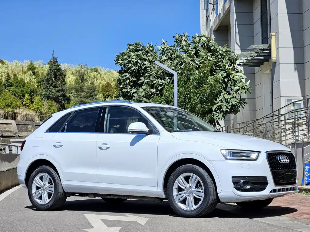 Audi Q3 2015 35 TFSI quattro technology купить на сайте DeffCars