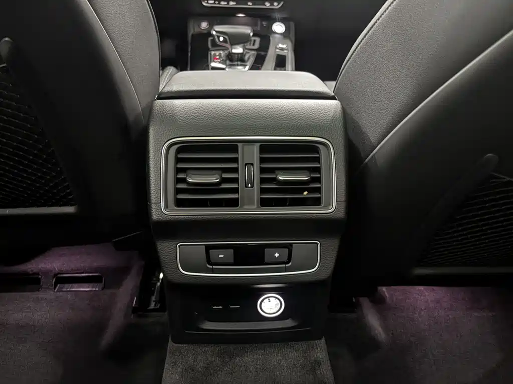 Audi Q5L 2023 40T luxury and dynamic model купить на сайте DeffCars