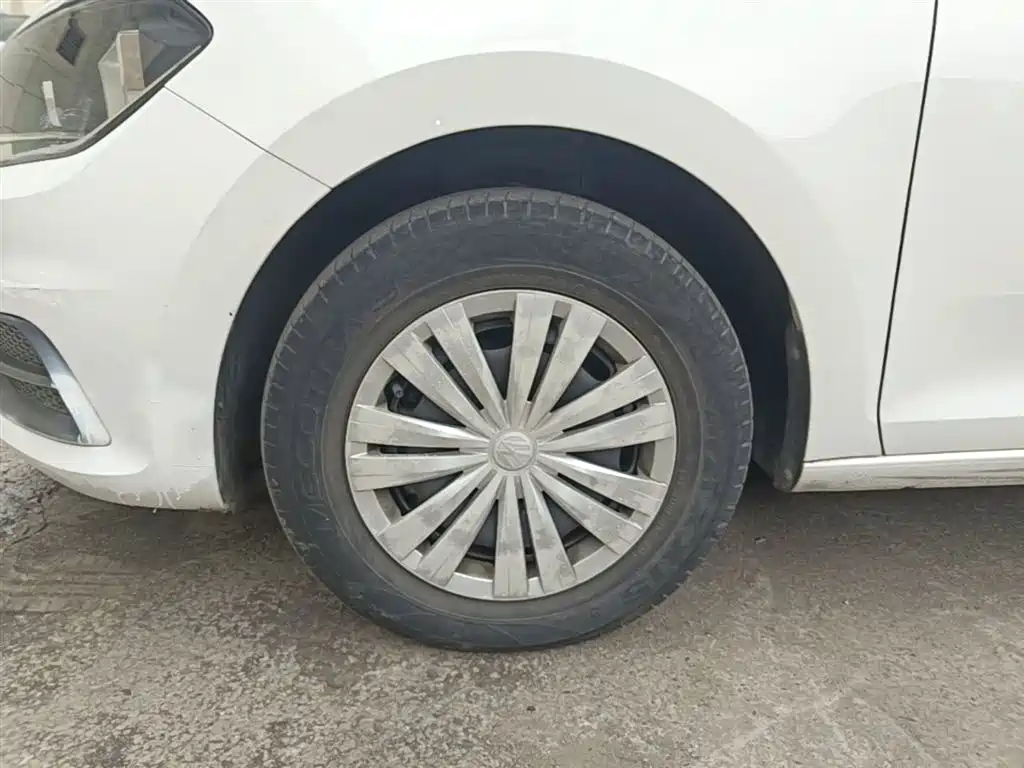 Santana 2021 1.5L Manual Fashion Edition купить на сайте DeffCars