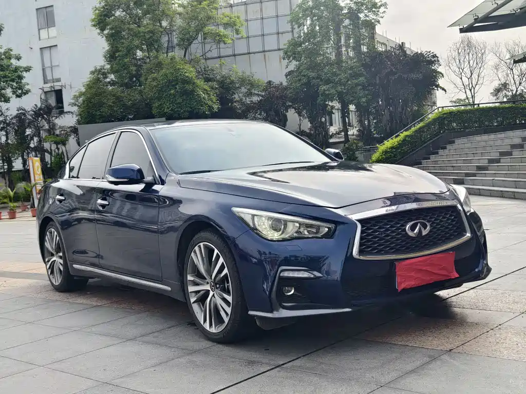 Infiniti Q50L 2022 2.0T Premium Edition купить на сайте DeffCars