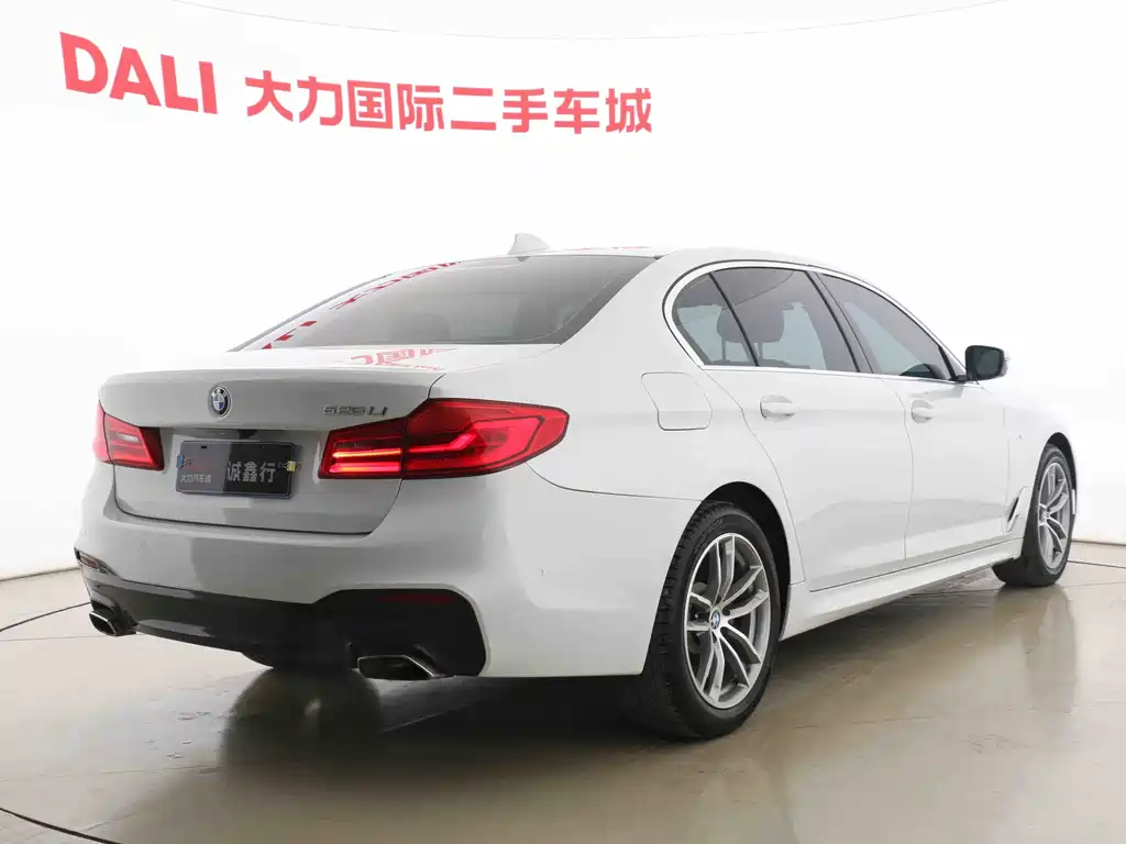 BMW 5 Series 2020 525Li M Sports Package купить на сайте DeffCars
