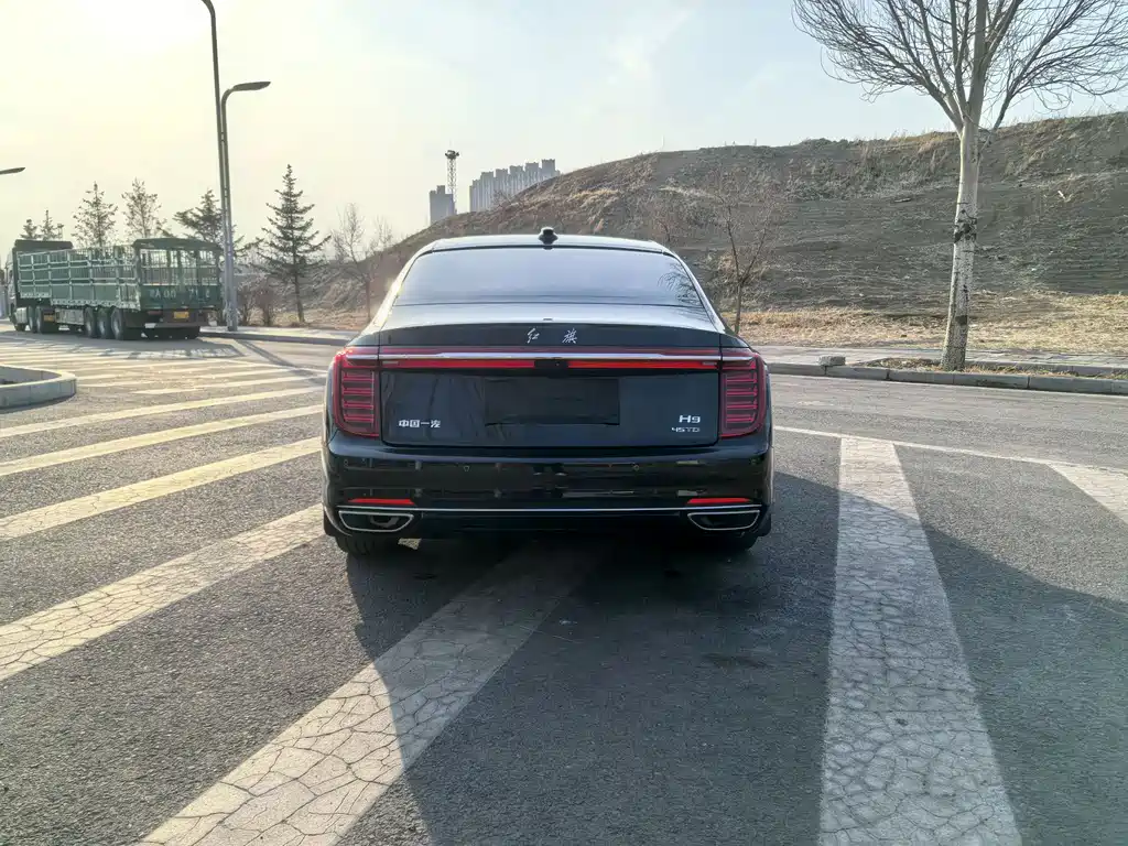 Hongqi H9 2020 2.0T Zhilian Flagship Edition купить на сайте DeffCars