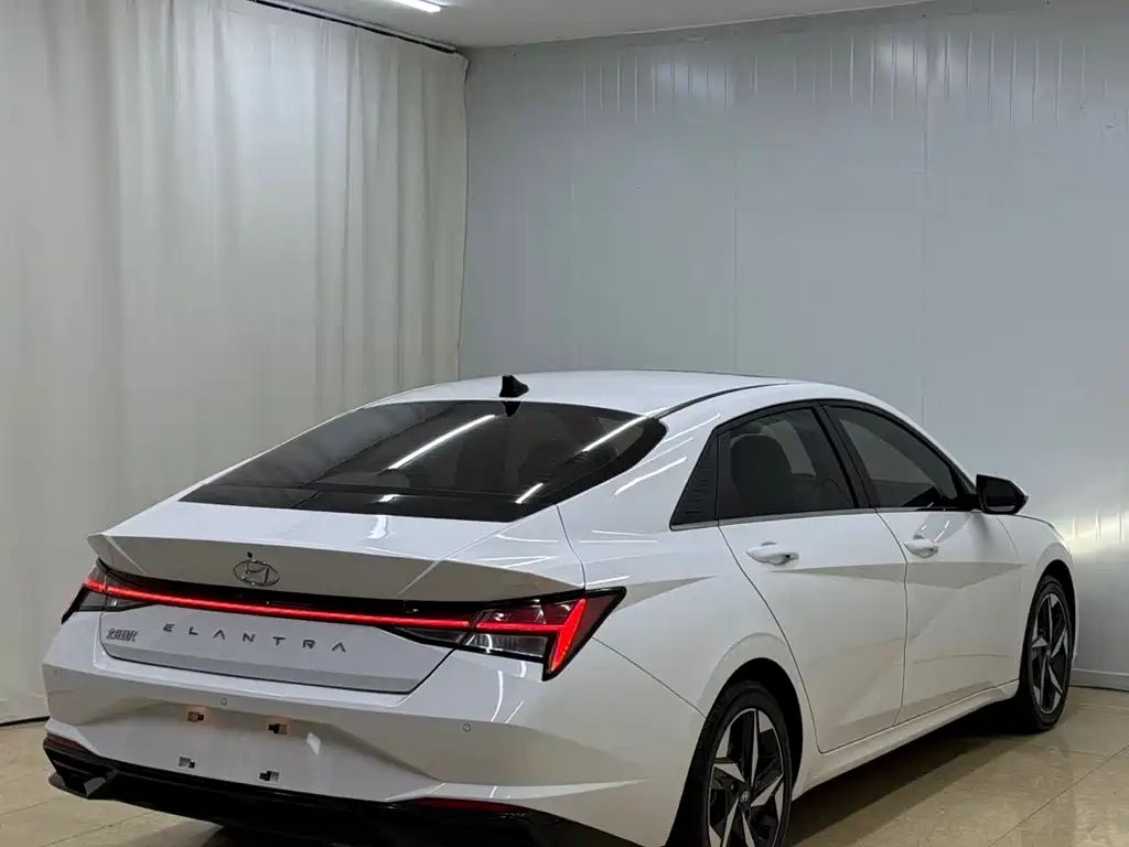 Elantra 2022 1.5L CVT LUX Premium Edition купить на сайте DeffCars