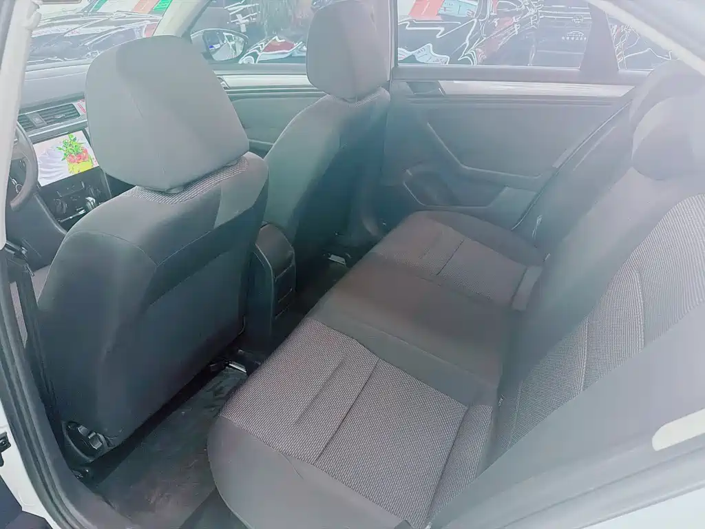 Bora 2019 Bora Legend 1.5L Automatic Fashion Type National V купить на сайте DeffCars